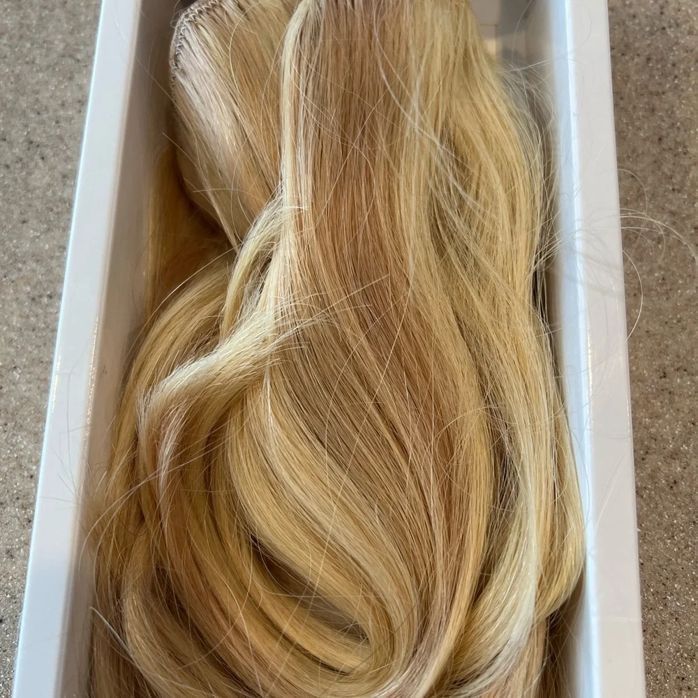 100% Human Hair Clip-In Blonde Extensions - Picture 4 of 13